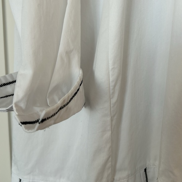 Uchuu white collared blouse size 1 (small) - Picture 3 of 9